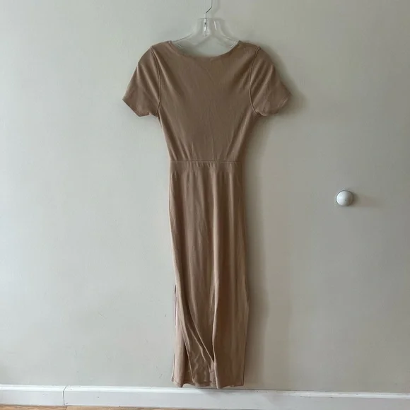 Lulus maxi nude dress - Picture 4 of 5